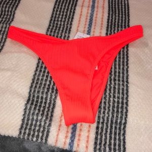 Medium High Leg Haut Jambe Hollister!